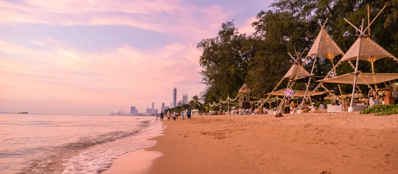 Na Jomtien beach at golden hour