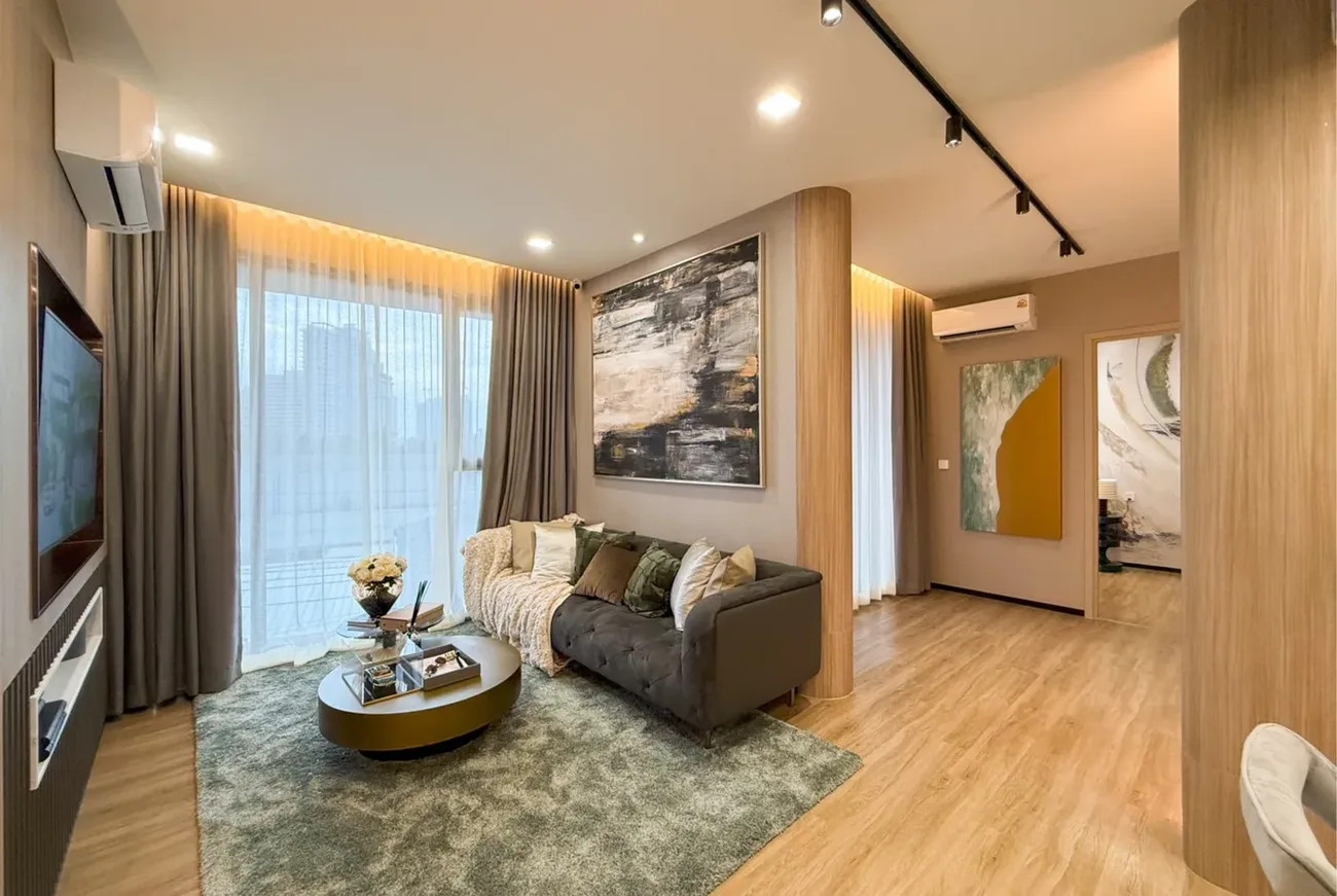 Show suite living and dining room, Aquarous
