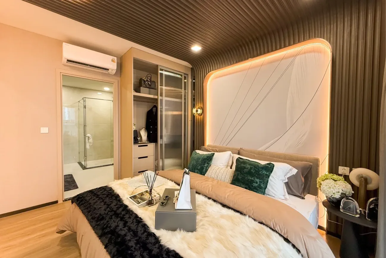 Show suite bedroom, Aquarous